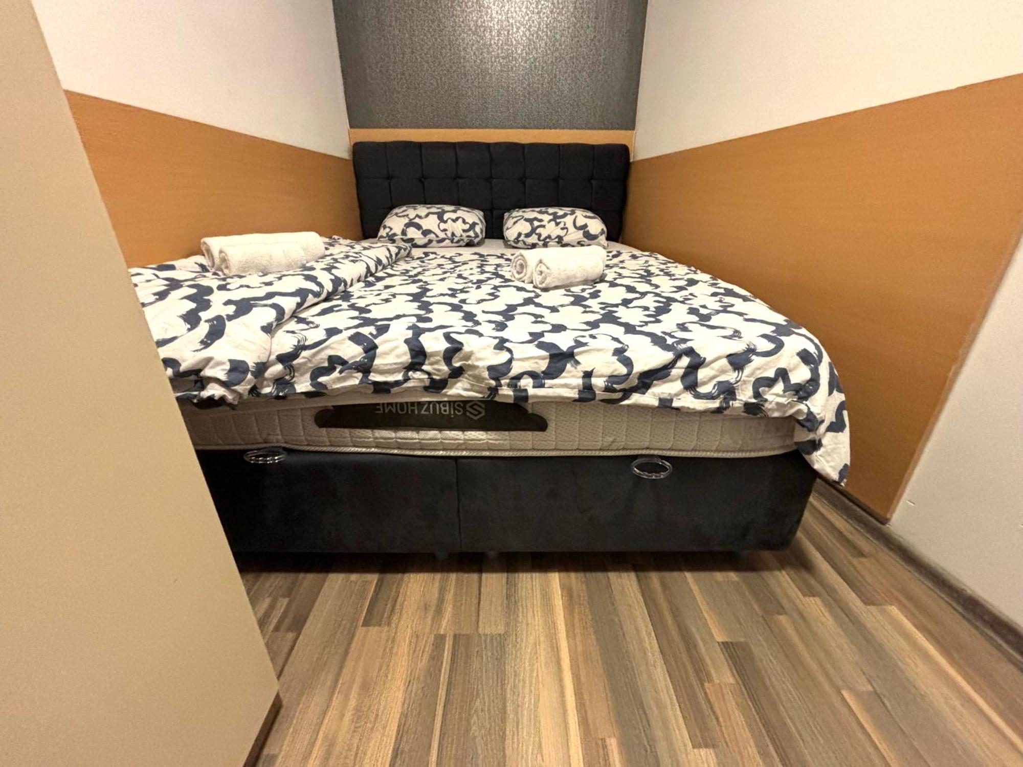 Grey Palazzo 1050 Vienna Aparthotel Luaran gambar